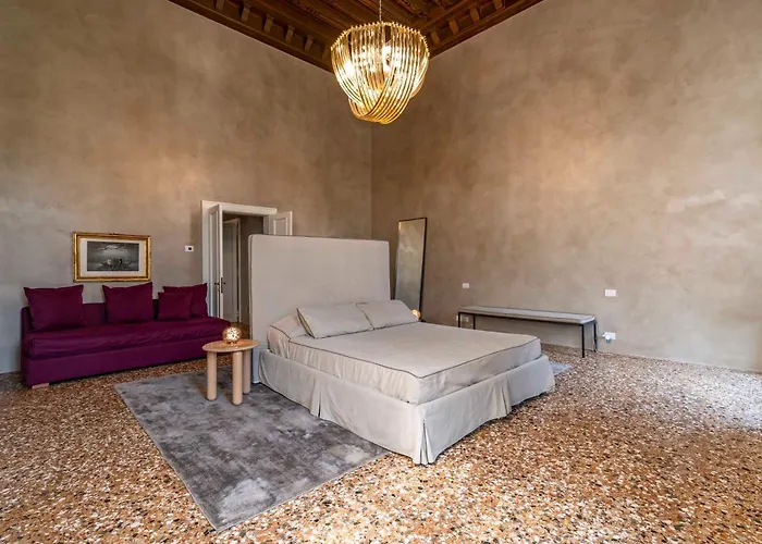 Portego Del Drapier 아파트