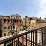Portego Del Drapier * Venise