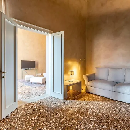 Portego Del Drapier Apartment *