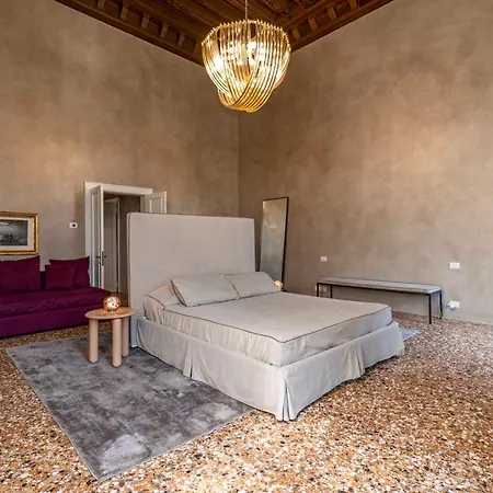 Portego Del Drapier Apartment