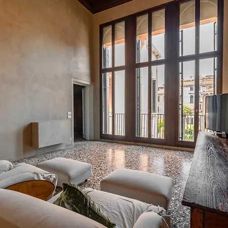 Portego Del Drapier Apartment *